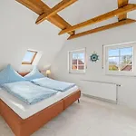 With 2 Bedrooms Timmel