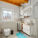 With 2 Bedrooms *
