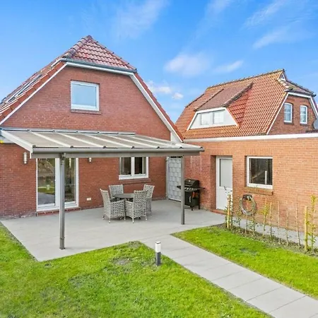 With 2 Bedrooms * Timmel