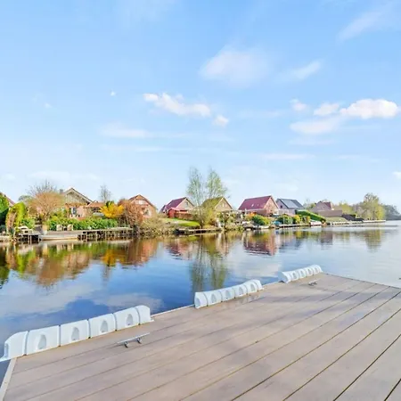 With 2 Bedrooms Διαμέρισμα *