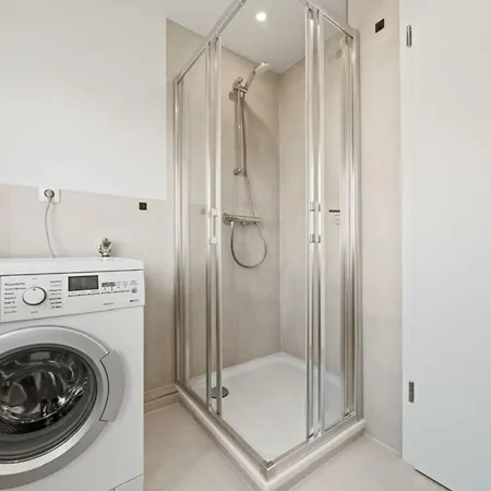 Apartamento With 2 Bedrooms *