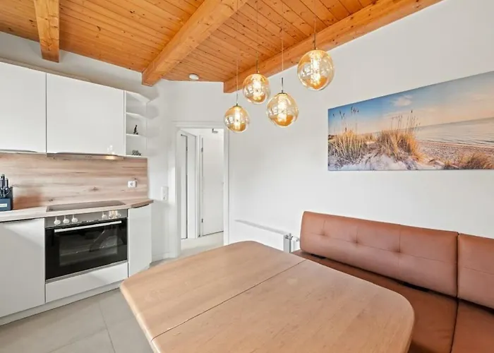 With 2 Bedrooms Timmel