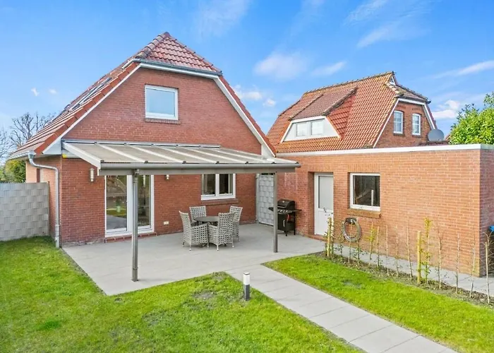 With 2 Bedrooms * Timmel