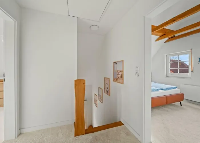 With 2 Bedrooms Timmel