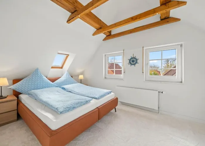 With 2 Bedrooms Timmel